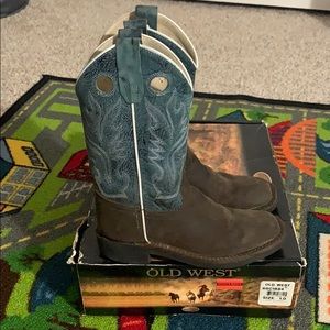 Boys size 1 old west boots